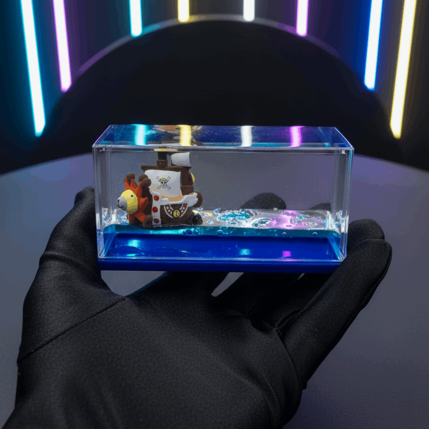 One Piece Thousand Sunny Liquid Display Bottle Ship (Small)